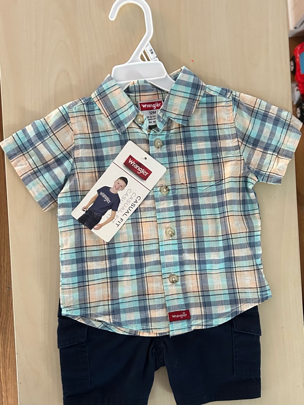 NWT Wrangler Teal & Peach Plaid Short-Sleeve Shirt with Black Cargo Shorts
